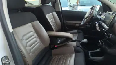 Citroën C4 Cactus 2014 - 11800 EUR, 141000 km - AUTO.MOTO.pt - 141000km - foto 14 de 18