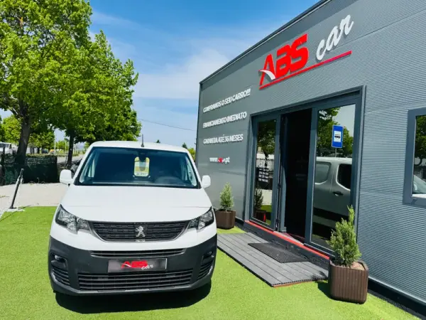 Peugeot FlexCab BlueHDi 100 L2 EHZ S&S Pro 2021 - 16000 EUR, 140000 km - 140000km - foto 4 de 22