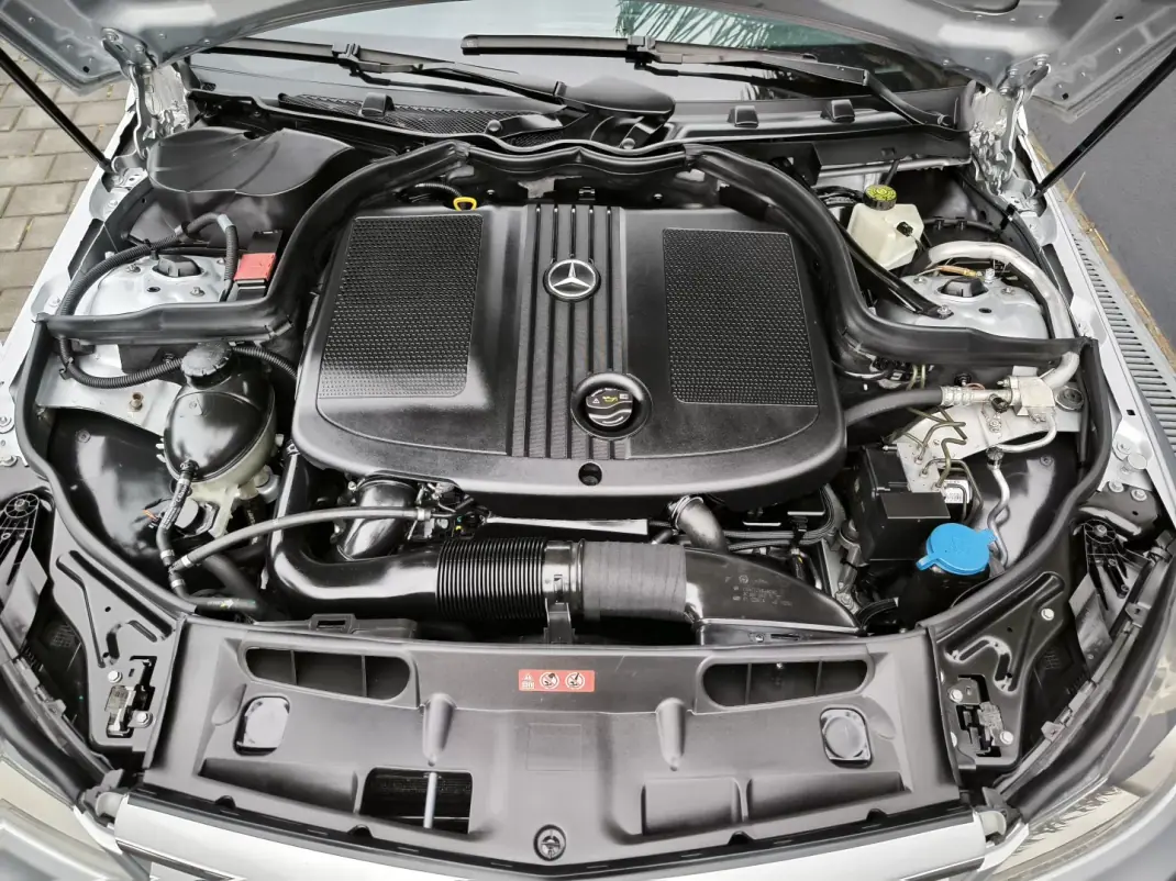 Mercedes-Benz C 220 2011 - 8950 EUR, 430000 km - AUTO.MOTO.pt - 430000km - foto 46 de 52