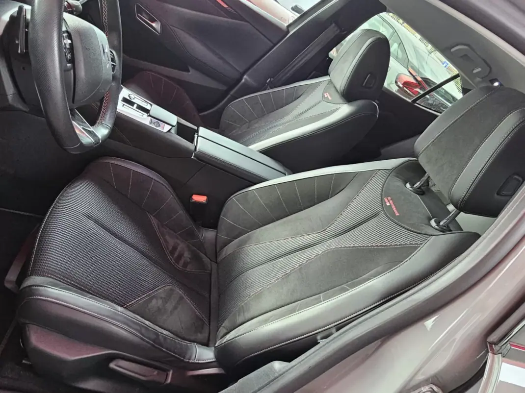 DS DS4 2022 - 22999 EUR, 150000 km - AUTO.MOTO.pt - 150000km - foto 8 de 15