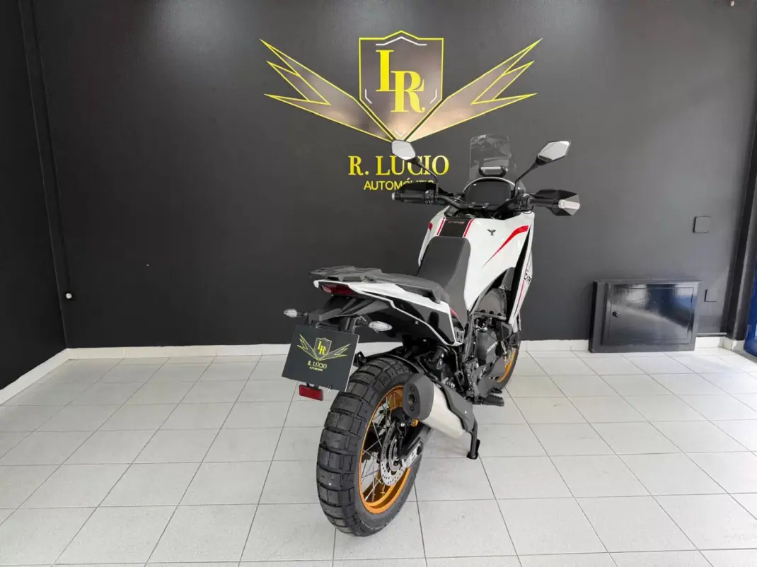 Moto Morini X-CAPE 650 2026 - 6790 EUR, 0 km - foto 9 de 25