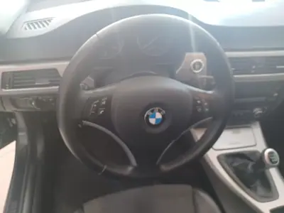 BMW 318 2008 - 9390 EUR, 172104 km - 172104km - foto 13 de 37