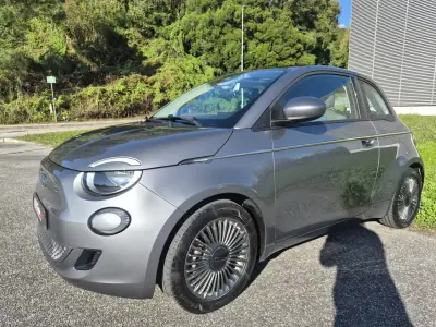 Fiat 500e 2021 - 15995 EUR, 32834 km - AUTO.MOTO.pt - 32834km - foto 11 de 29