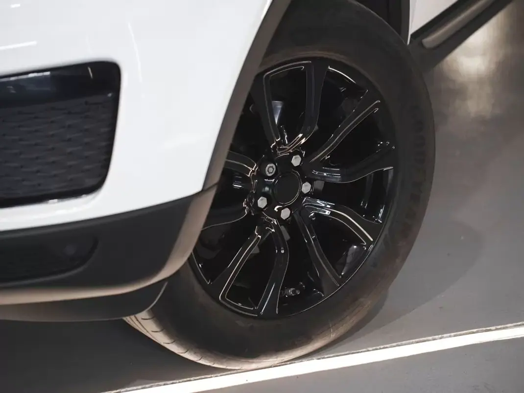 Land Rover Range Rover Evoque 2018 - 20990 EUR, 128931 km - AUTO.MOTO.pt - 128931km - foto 8 de 21