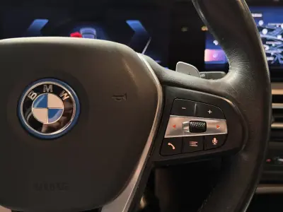 BMW 320 2023 - 31990 EUR, 75900 km - AUTO.MOTO.pt - 75900km - foto 23 de 36