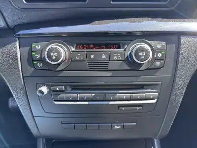 BMW 120 2009 - 9900 EUR, 220000 km - AUTO.MOTO.pt - 220000km - foto 34 de 60