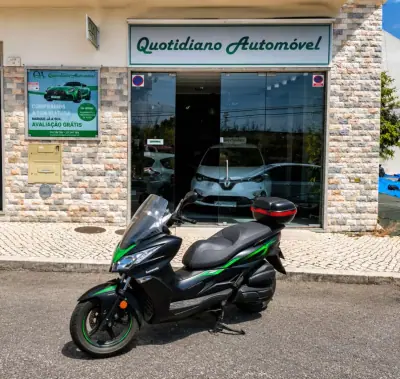 Kawasaki 2019 - 3490 EUR, 3698 km - AUTO.MOTO.pt - 3698km - foto 15 de 17