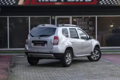 Dacia Duster 2015 - 10900 EUR, 150410 km - AUTO.MOTO.pt - 150410km - foto 29 de 33
