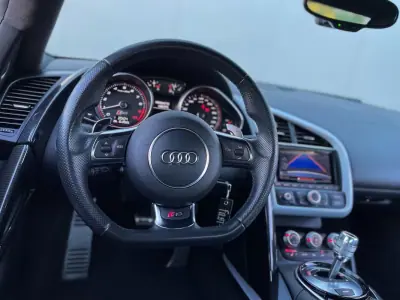Audi R8 Coupé 2014 - 89900 EUR, 83500 km - AUTO.MOTO.pt - 83500km - foto 6 de 15