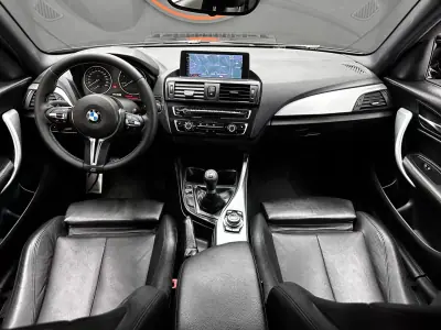 BMW 120 2012 - 15999 EUR, 182000 km - AUTO.MOTO.pt - 182000km - foto 21 de 25