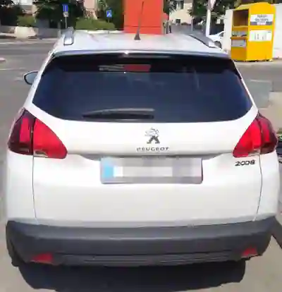 Peugeot 2008 2015 - 9999 EUR, 145 km - 145km - foto 3 de 4