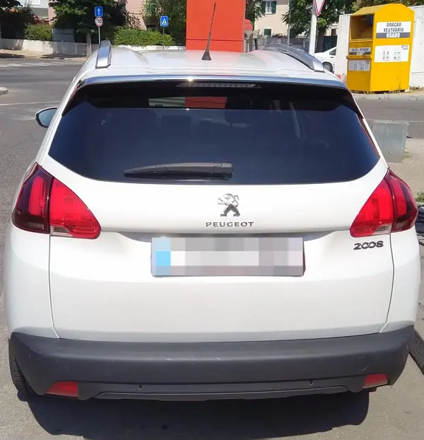 Peugeot 2008 2015 - 9999 EUR, 145 km - 145km - foto 3 de 4