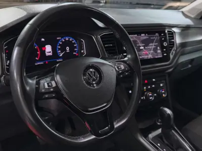 Volkswagen T-Roc 2019 - 21900 EUR, 134194 km - AUTO.MOTO.pt - 134194km - foto 13 de 27