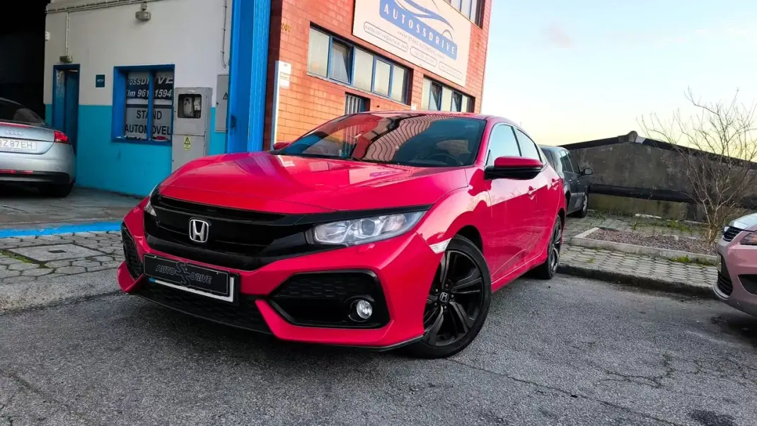 Honda Civic 2017 - 16500 EUR, 74000 km - AUTO.MOTO.pt - 74000km - foto 1 de 21