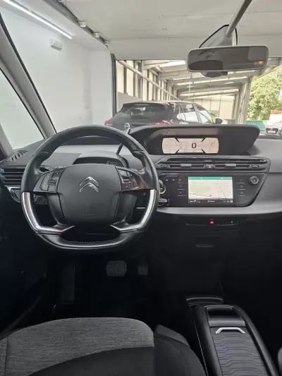 Citroën C4 Grand Picasso 2018 - 13650 EUR, 245556 km - AUTO.MOTO.pt - 245556km - foto 34 de 43