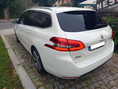 Peugeot 308 SW 2018 - 13490 EUR, 151379 km - AUTO.MOTO.pt - 151379km - foto 5 de 11