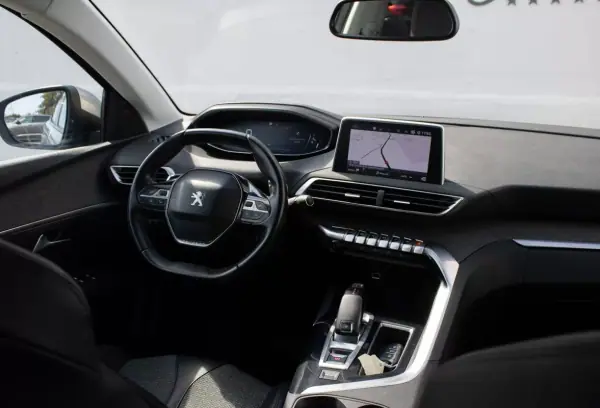 Peugeot 3008 2018 - 17990 EUR, 166000 km - AUTO.MOTO.pt - 166000km - foto 36 de 49