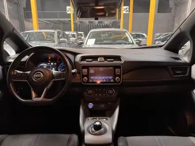 Nissan Leaf 2022 - 15990 EUR, 95500 km - AUTO.MOTO.pt - 95500km - foto 15 de 32