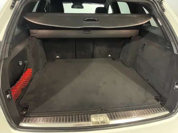 Mercedes-Benz C 220 2015 - 16500 EUR, 266000 km - AUTO.MOTO.pt - 266000km - foto 28 de 29