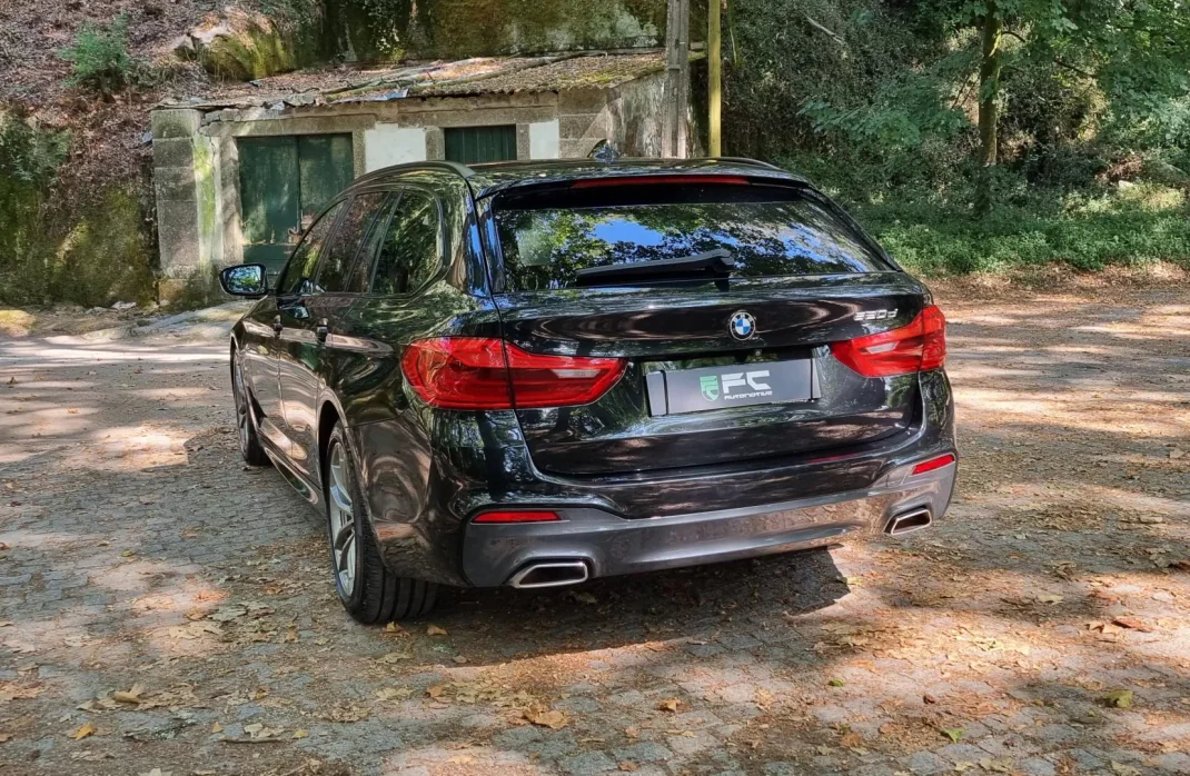 BMW 520 2019 - 31750 EUR, 130000 km - AUTO.MOTO.pt - 130000km - foto 8 de 25