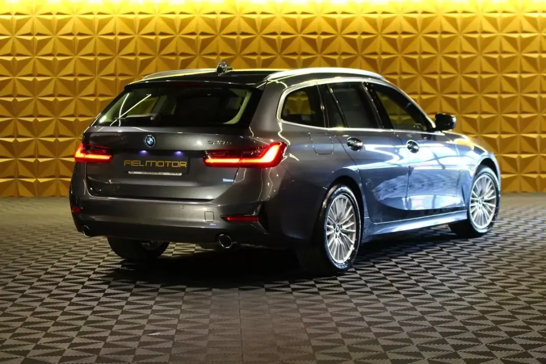 BMW 320 2021 - 27240 EUR, 100526 km - 100526km - foto 38 de 39