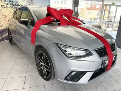 SEAT Ibiza 2019 - 14600 EUR, 87674 km - AUTO.MOTO.pt - 87674km - foto 2 de 25
