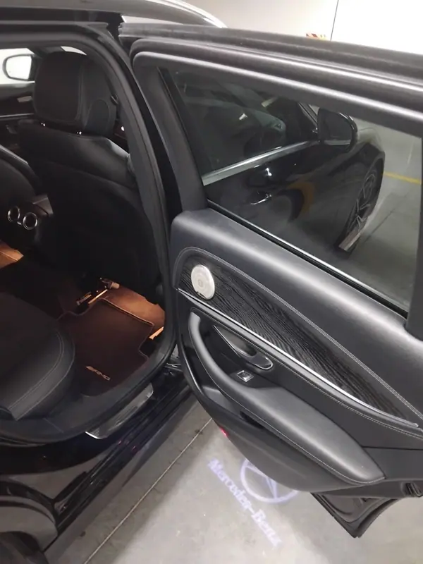Mercedes-Benz E 220 2021 - 45800 EUR, 64800 km - AUTO.MOTO.pt - 64800km - foto 4 de 15