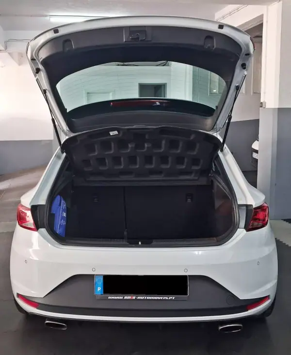 SEAT Leon 2014 - 19850 EUR, 156000 km - AUTO.MOTO.pt - 156000km - foto 17 de 24