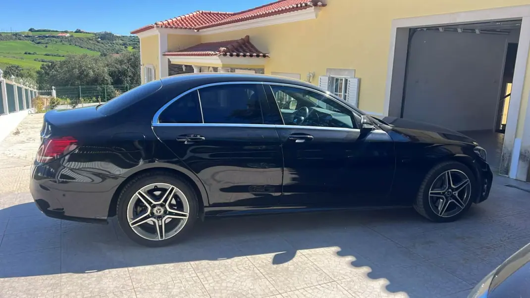 Mercedes-Benz C 300 2020 - 22480 EUR, 190000 km - AUTO.MOTO.pt - 190000km - foto 4 de 12