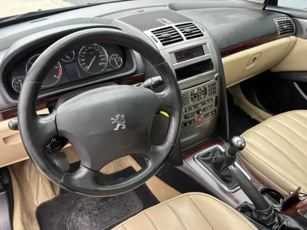 Peugeot 407 SW 2006 - 2990 EUR, 330000 km - AUTO.MOTO.pt - 330000km - foto 11 de 27