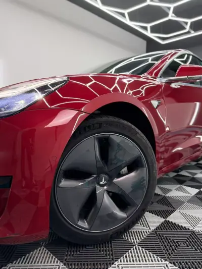 Tesla Model 3 2020 - 19500 EUR, 167000 km - AUTO.MOTO.pt - 167000km - foto 3 de 21