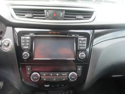 Nissan Qashqai 2016 - 13990 EUR, 190000 km - 190000km - foto 13 de 25