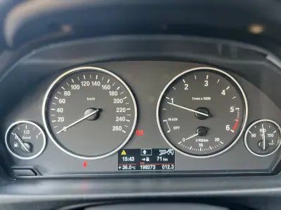 BMW 320 2013 - 13000 EUR, 198273 km - AUTO.MOTO.pt - 198273km - foto 11 de 13