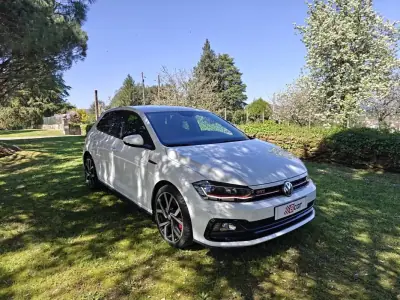 Volkswagen Polo 2018 - 24490 EUR, 59000 km - AUTO.MOTO.pt - 59000km - foto 3 de 50