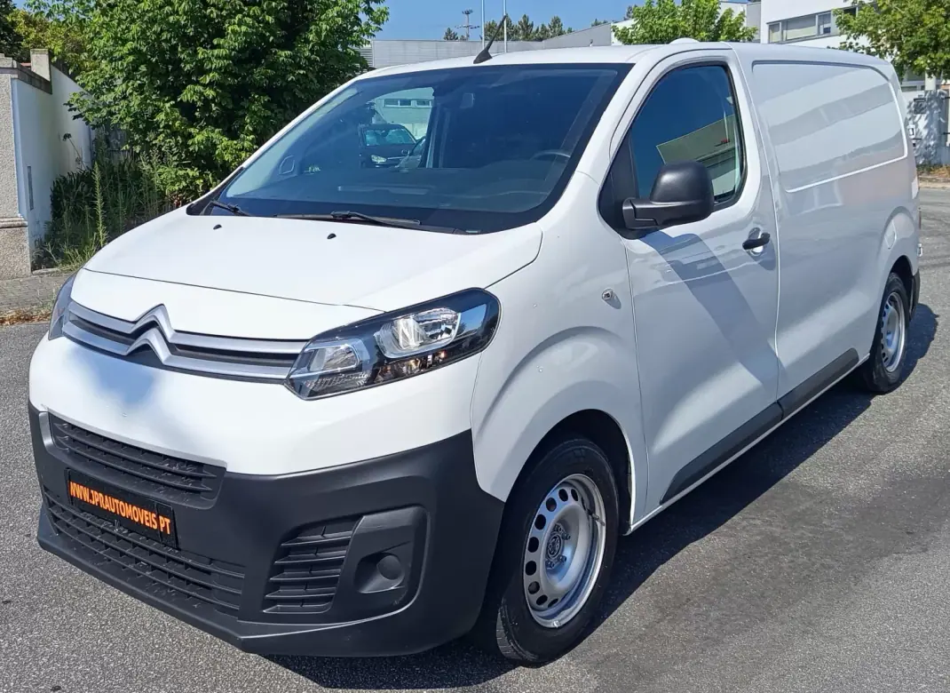 Citroën Jumpy 2021 - 15990 EUR, 89700 km - AUTO.MOTO.pt - 89700km - foto 1 de 20