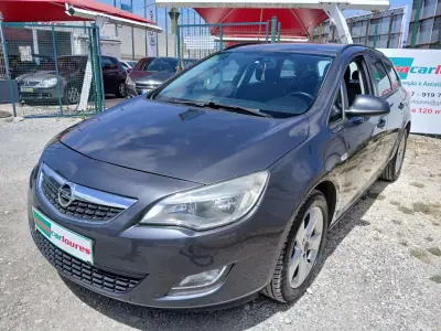 Opel Astra Sports Tourer 2011 - 153222km
