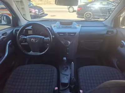 Toyota iQ 2009 - 7900 EUR, 156884 km - 156884km - foto 27 de 27