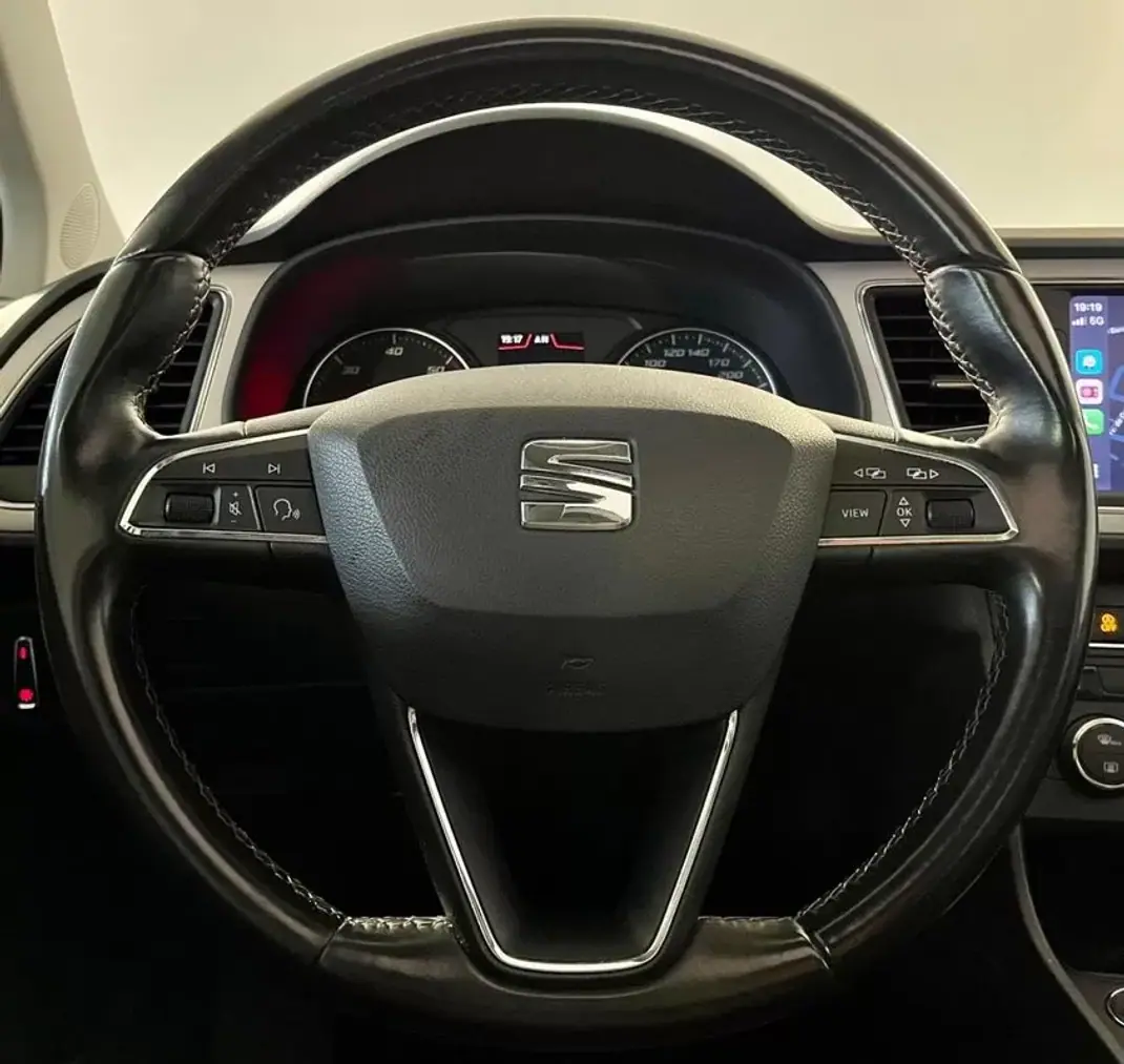 SEAT Leon ST 2018 - 11750 EUR, 195000 km - AUTO.MOTO.pt - 195000km - foto 18 de 35