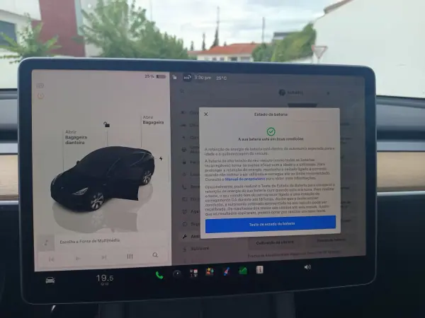 Tesla Model Y 2022 - 33990 EUR, 101500 km - 101500km - foto 16 de 18