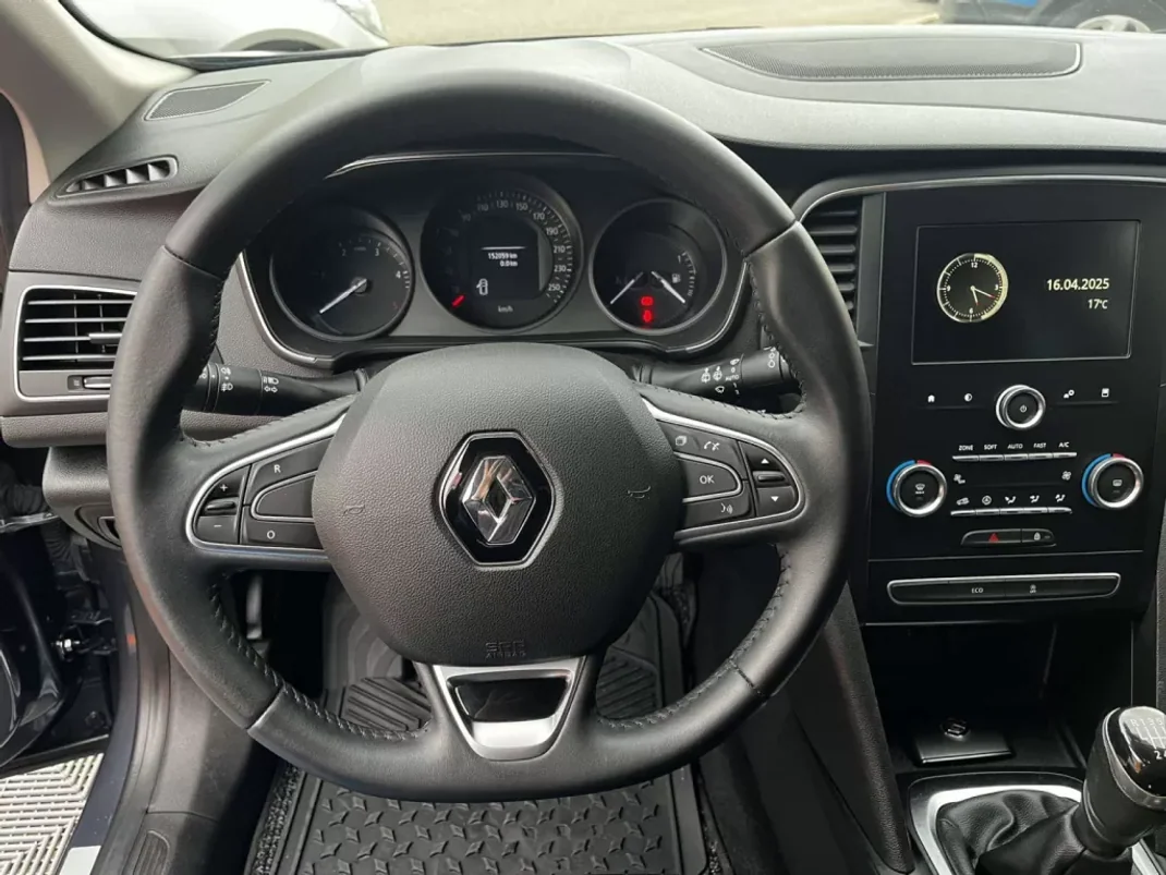 Renault Mégane Sport Tourer 2020 - 15900 EUR, 152047 km - 152047km - foto 6 de 19