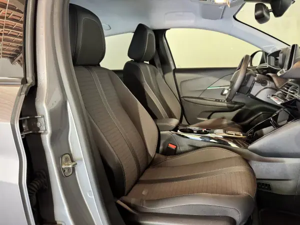 Peugeot e-208 2023 - 22500 EUR, 24843 km - AUTO.MOTO.pt - 24843km - foto 24 de 24