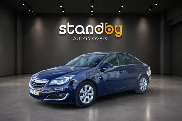 Opel Insignia 2015 - 9950 EUR, 185000 km - AUTO.MOTO.pt - 185000km - foto 5 de 11