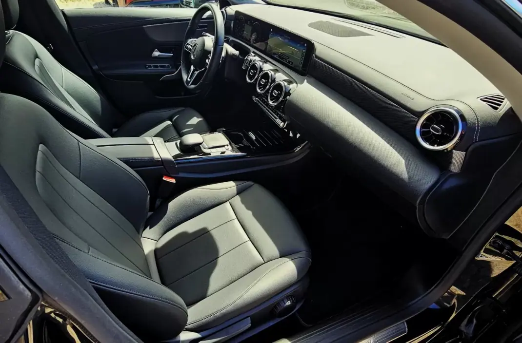 Mercedes-Benz CLA 250 2023 - 31500 EUR, 60000 km - AUTO.MOTO.pt - 60000km - foto 6 de 30