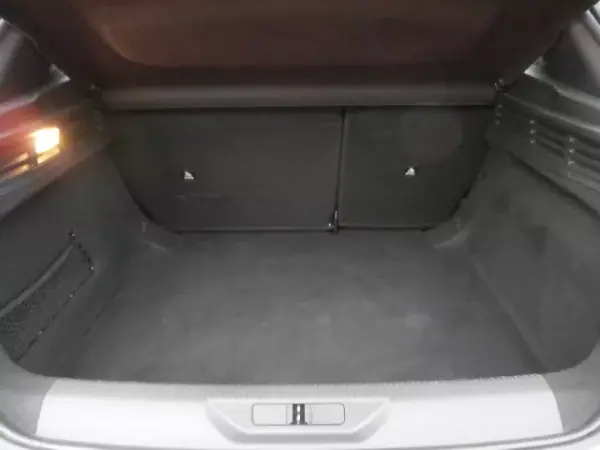Peugeot 308 2022 - 22000 EUR, 118452 km - AUTO.MOTO.pt - 118452km - foto 24 de 31