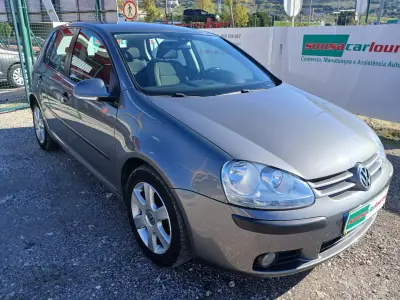 Volkswagen Golf 2006 - 7150 EUR, 102943 km - AUTO.MOTO.pt - 102943km - foto 4 de 26