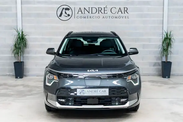 Kia e-Niro 2023 - 26950 EUR, 53564 km - AUTO.MOTO.pt - 53564km - foto 3 de 51
