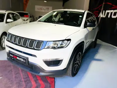 Jeep Compass 2018 - 15250 EUR, 146200 km - 146200km - foto 1 de 29