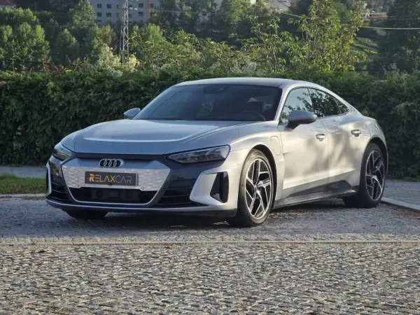 Audi e-tron GT 2021 - 52499 EUR, 100000 km - AUTO.MOTO.pt - 100000km - foto 5 de 46