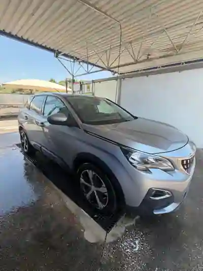 Peugeot 3008 2017 - 16000 EUR, 133000 km - AUTO.MOTO.pt - 133000km - foto 5 de 9