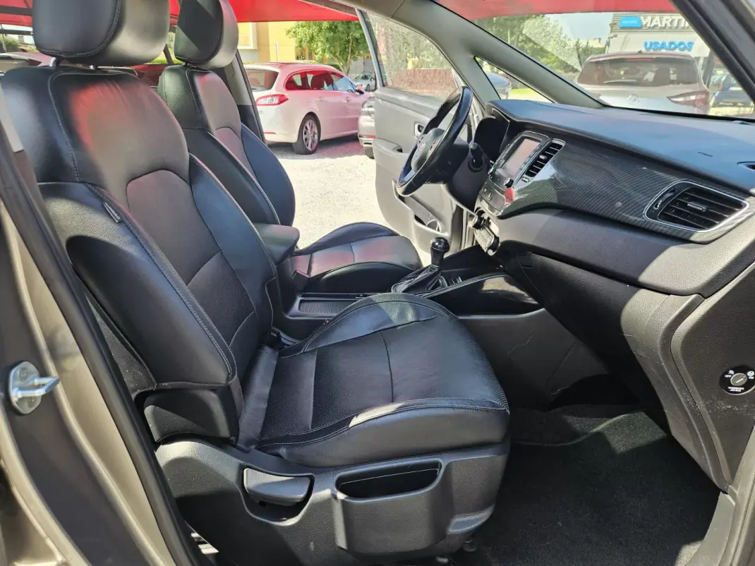 Kia Carens 2018 - 17700 EUR, 104900 km - 104900km - foto 15 de 52